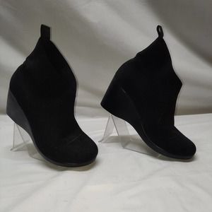 Charleston Shoe Co. Black Sock Knit Lower King Bootie 7